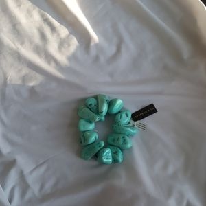 Stephan & Co. Large stone elastic bracelet